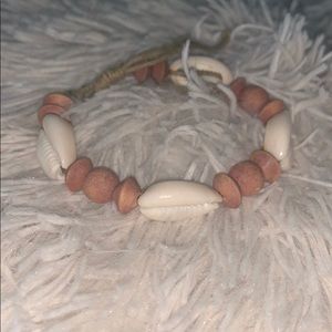 shell “vsco” anklet